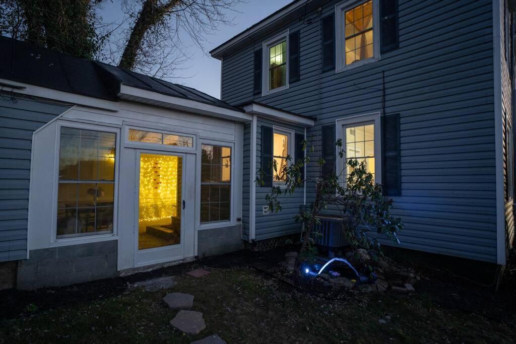 Dog And Family Friendly 4Br W Wifi And Fenced Yard By Zen Living Short Term Rental Luray Exterior photo